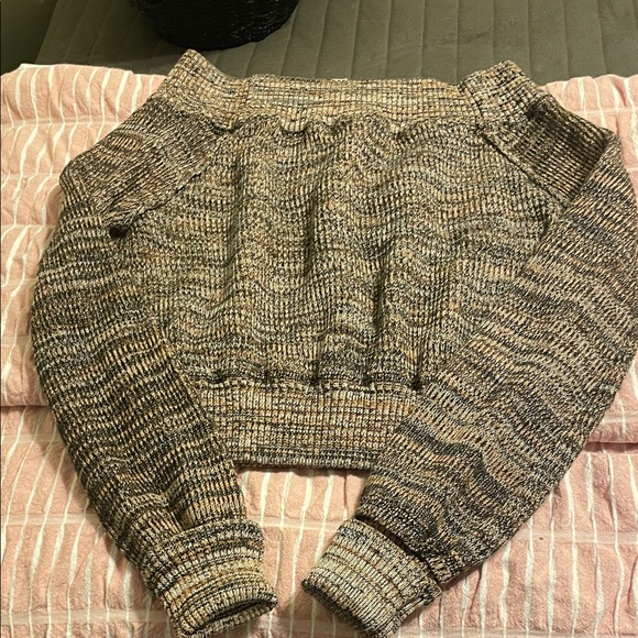 Free People Sweaters - Free People Multicolor Crew Neck Sweater adorable on!!! Hot on!!!! Sexy